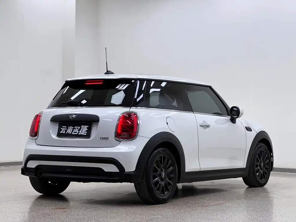 MINI Cooper (3-door) 2024 из CN, фото 7