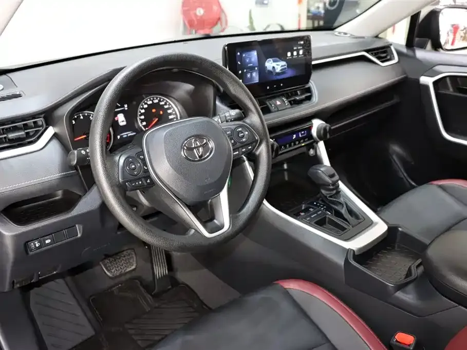Toyota RAV4 2024 из CN, фото 10