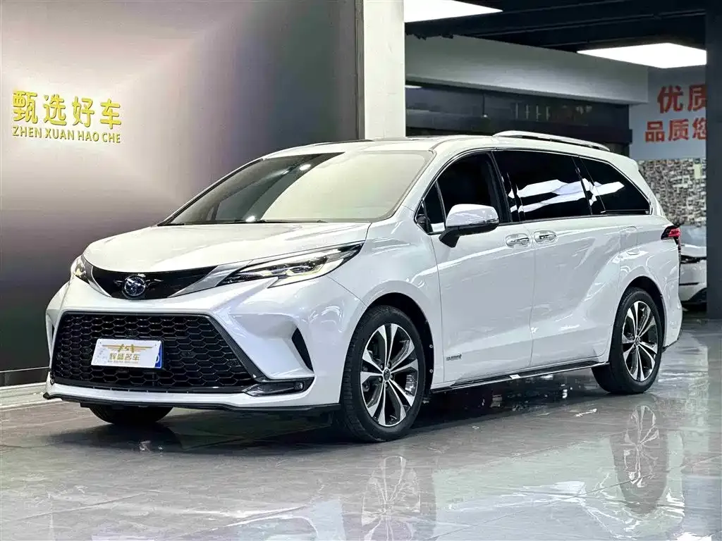 Toyota Granvia 2023 из CN, фото 1
