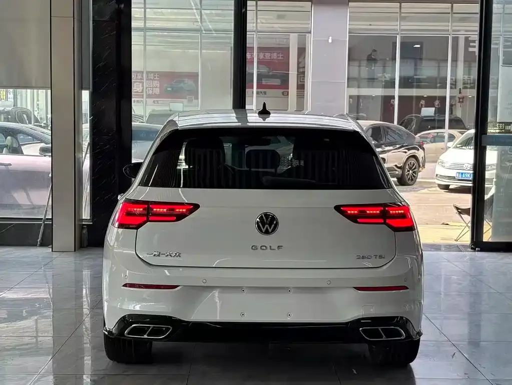Volkswagen Golf 2022 из CN, фото 10