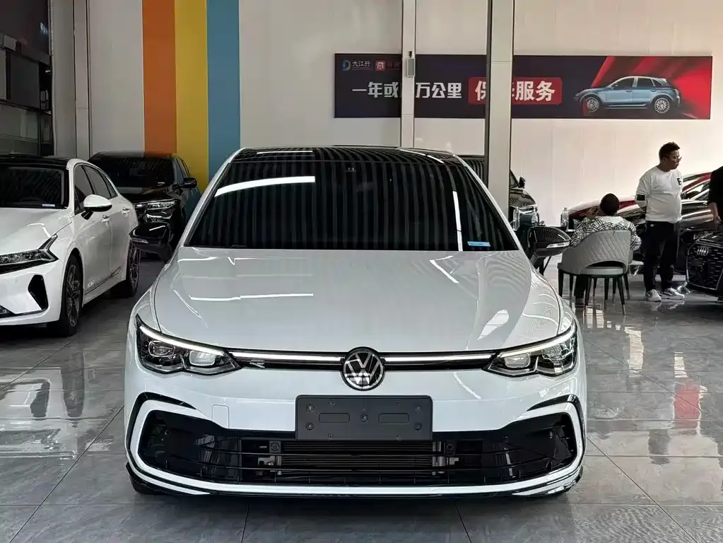 Volkswagen Golf 2022 из CN, фото 3