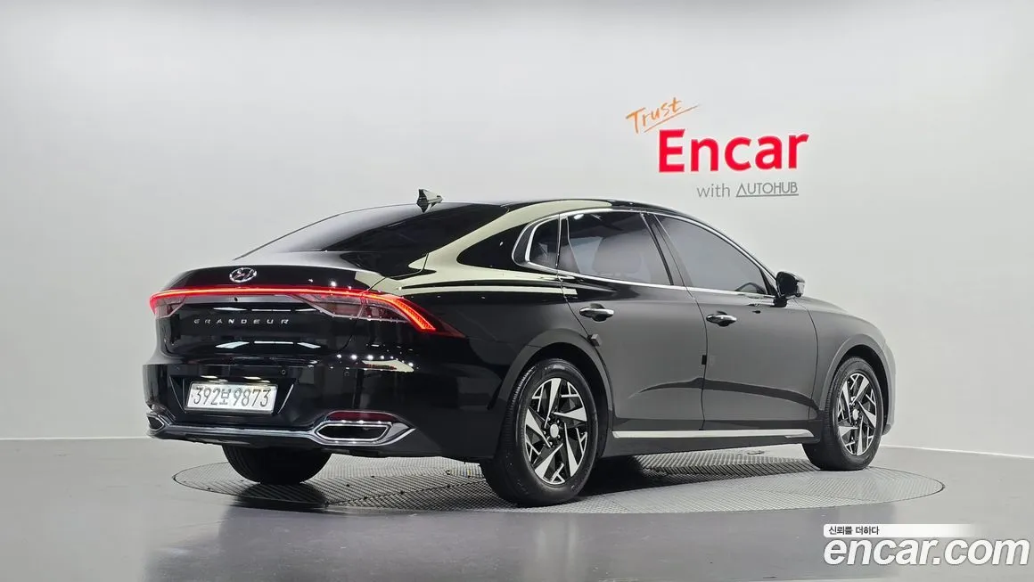 Hyundai Grandeur 2022 из KR, фото 2