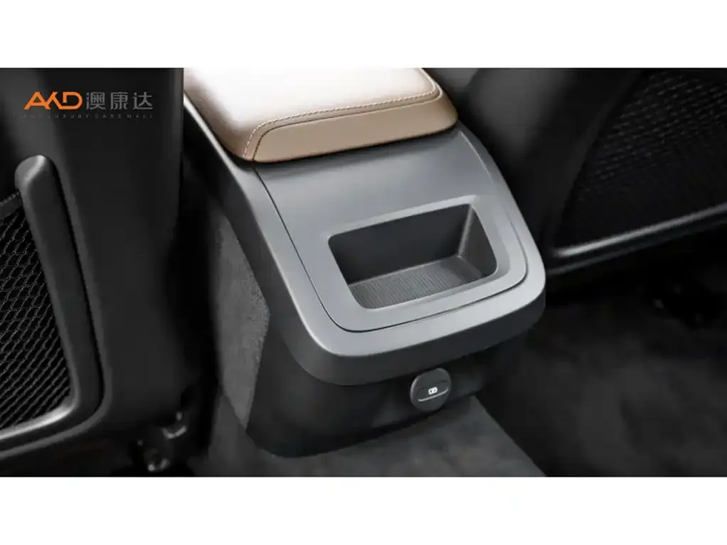 Volvo V60 2024 из CN, фото 9