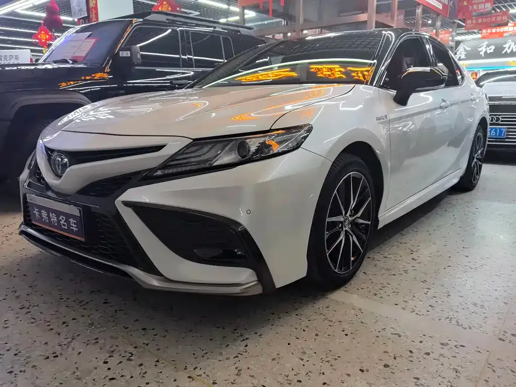 Toyota Camry 2021 из CN, фото 1