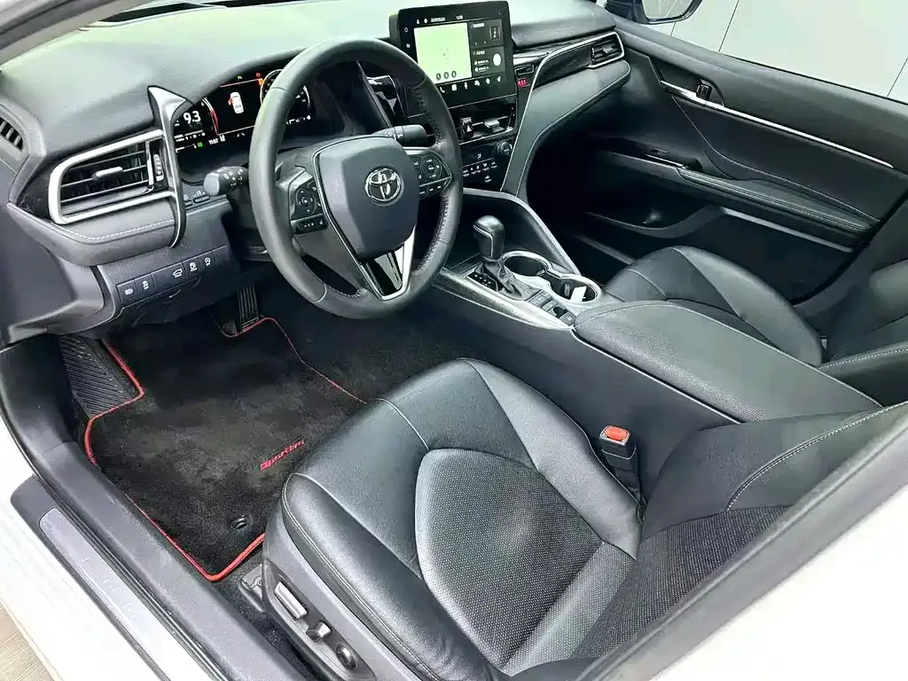 Toyota Camry 2021 из CN, фото 4