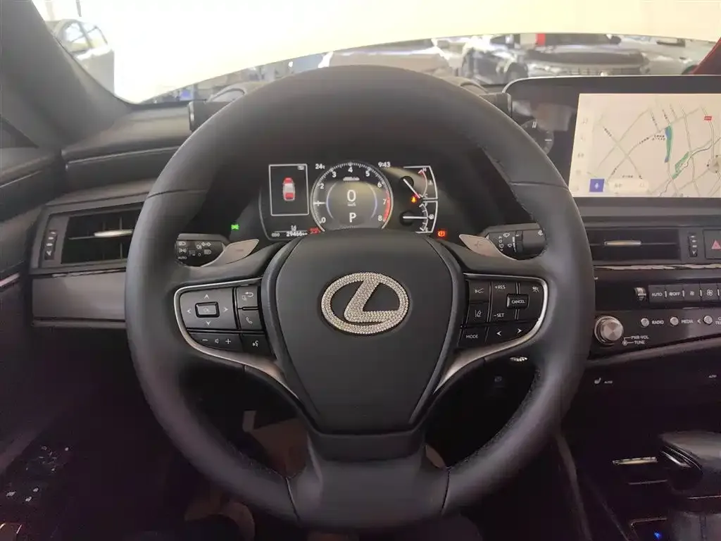 Lexus ES 2023 из CN, фото 3