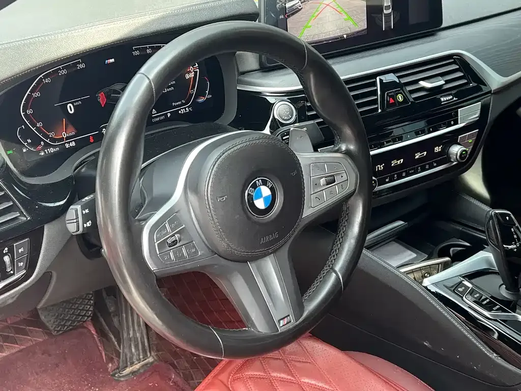BMW 5 Series 2023 из CN, фото 4