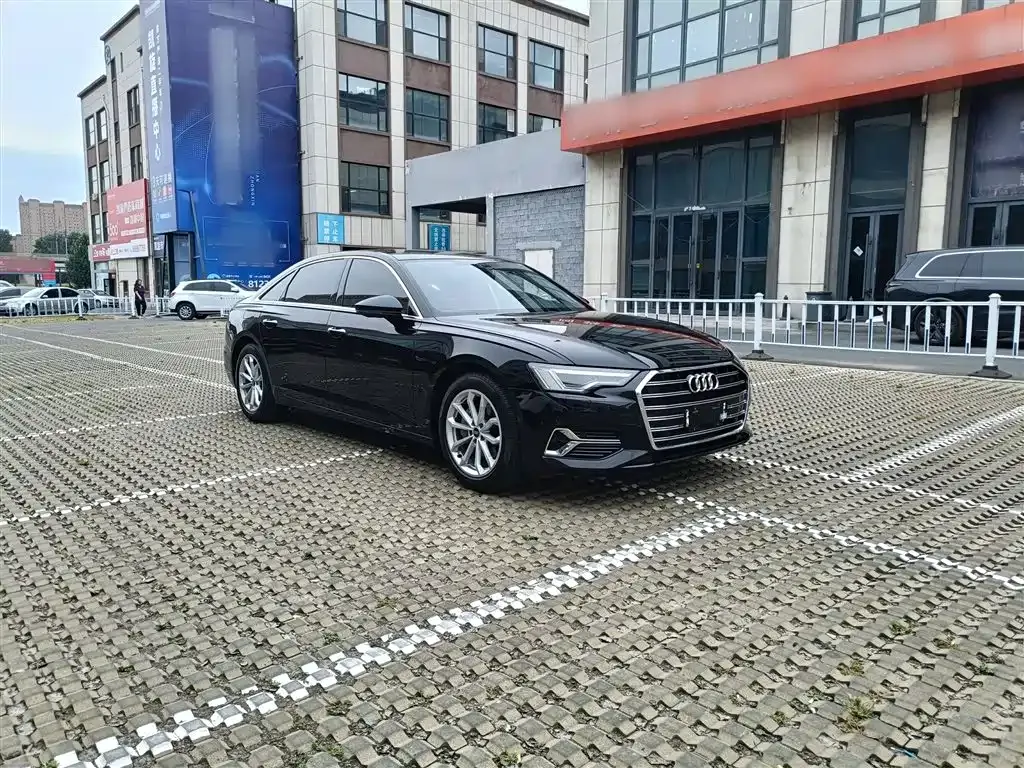 Audi A6L 2024 из CN, фото 4
