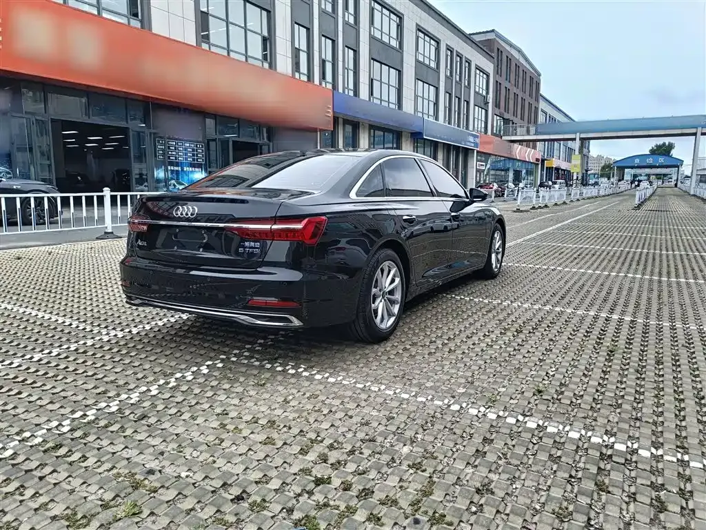 Audi A6L 2024 из CN, фото 7