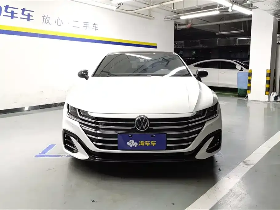 Volkswagen CC 2023 из CN, фото 2