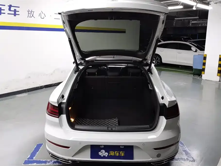 Volkswagen CC 2023 из CN, фото 4