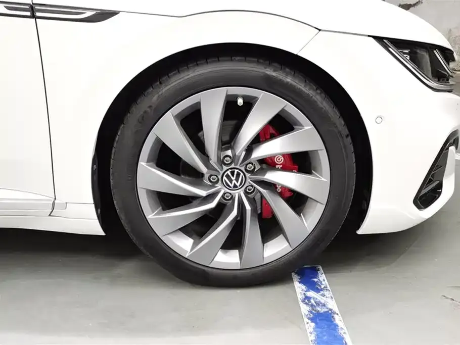 Volkswagen CC 2023 из CN, фото 6