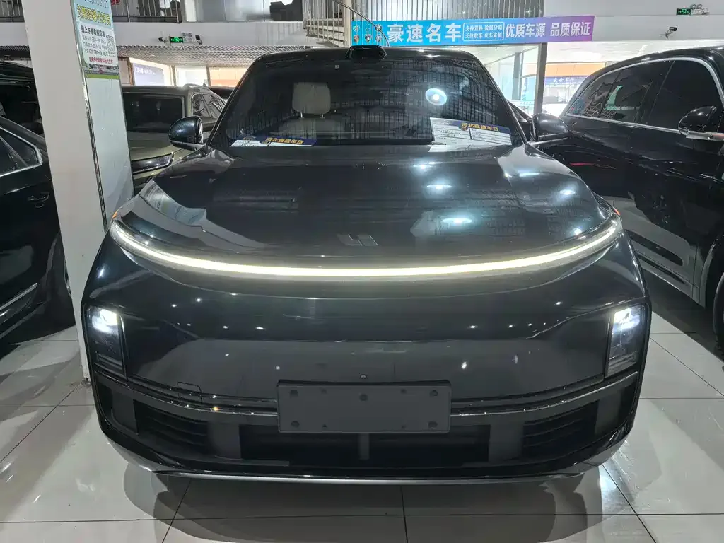 Li Auto L8 2023 из CN, фото 2