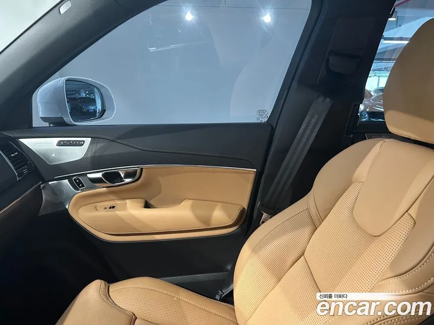 Volvo XC90 2025 из KR, фото 10
