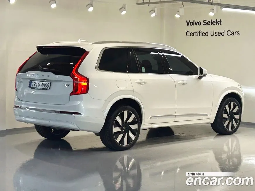 Volvo XC90 2025 из KR, фото 2