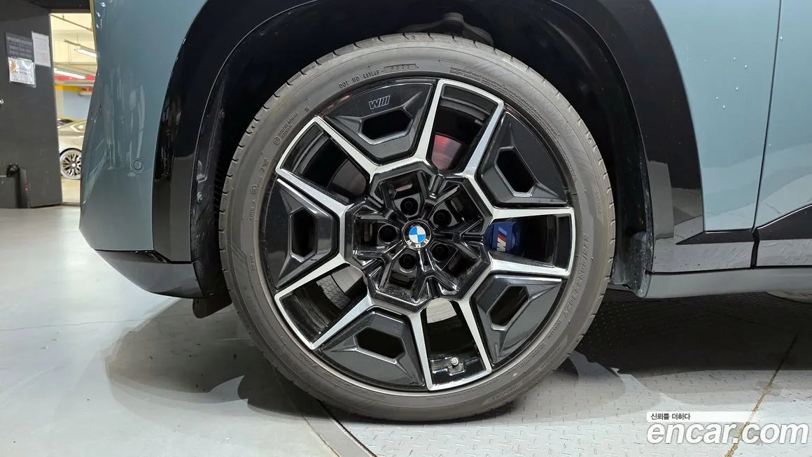 BMW XM — фото 5
