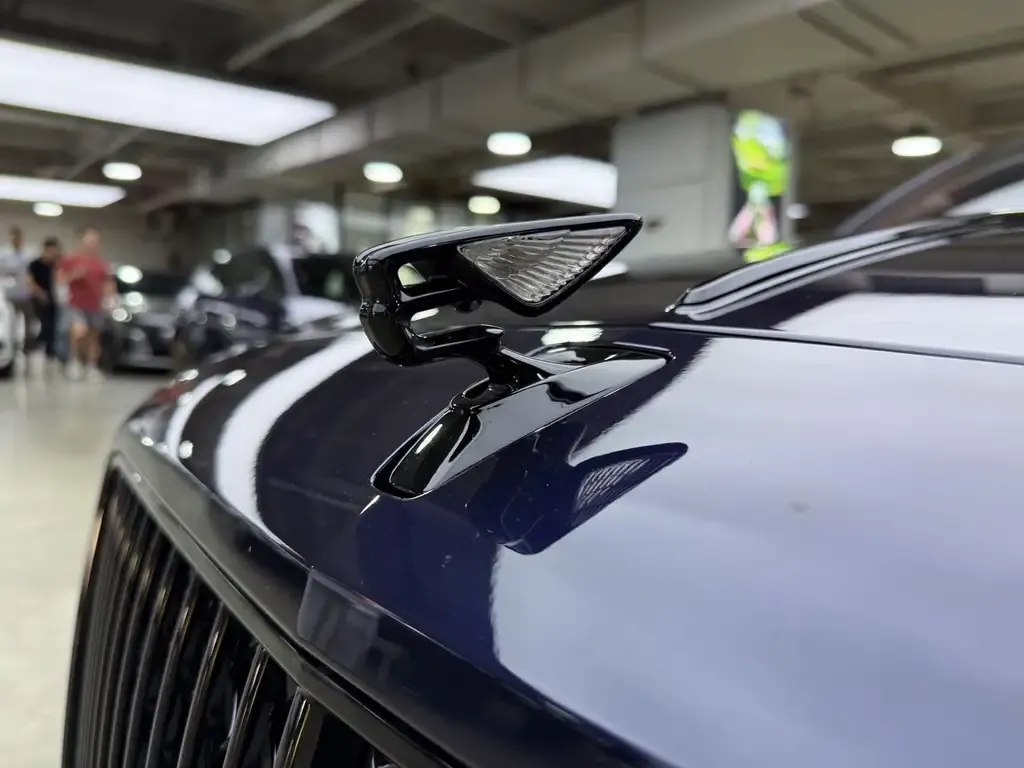 Bentley Flying Spur — фото 6