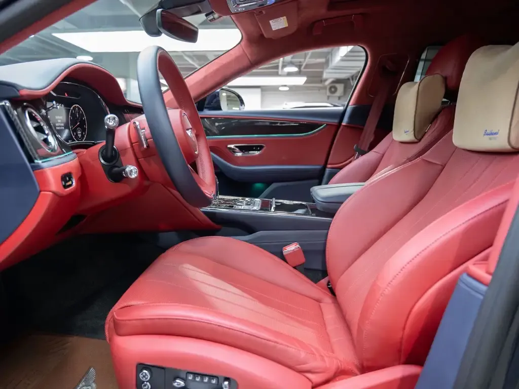 Bentley Flying Spur — фото 7