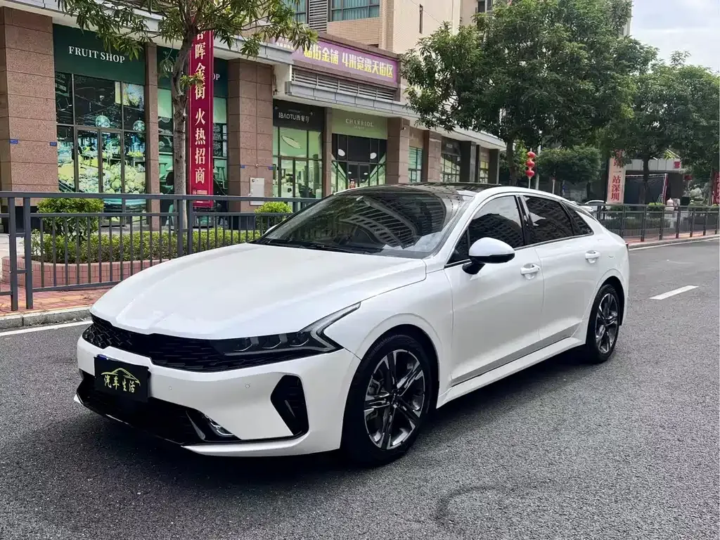 Kia K5 2022 из CN, фото 1