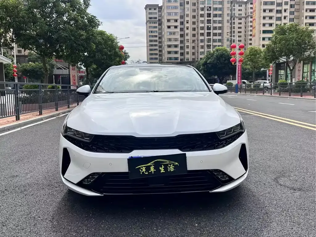 Kia K5 2022 из CN, фото 2