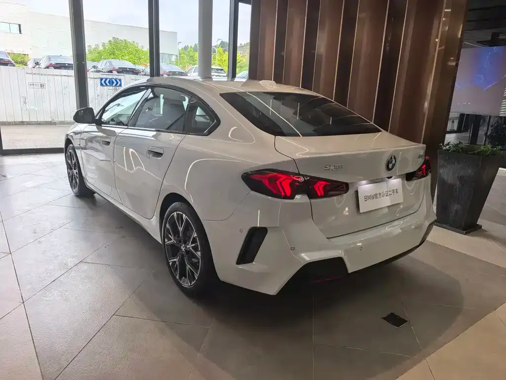 BMW 2 Series 2025 из CN, фото 5