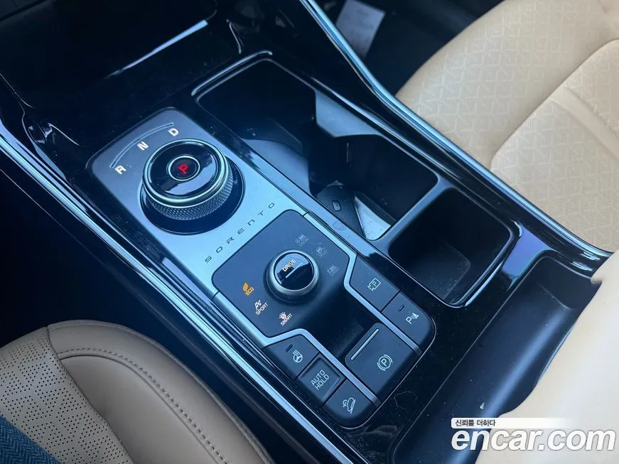 Kia Sorento — фото 9
