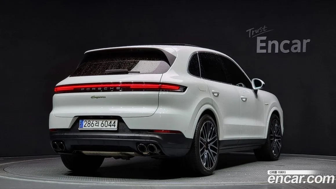 Porsche Cayenne 2025 из KR, фото 2