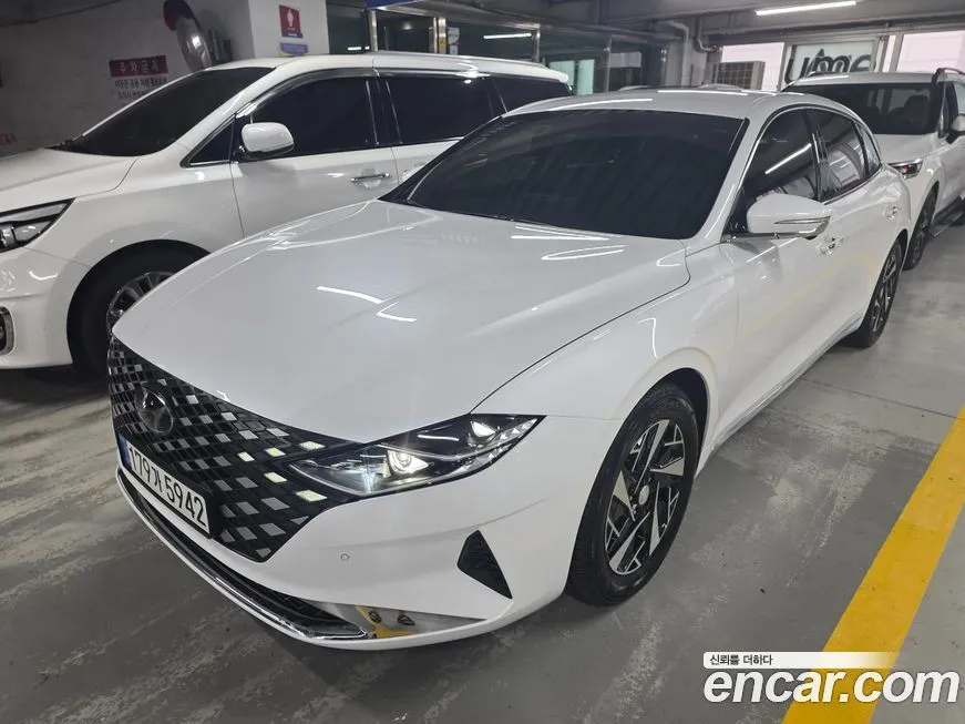 Hyundai Grandeur — фото 1