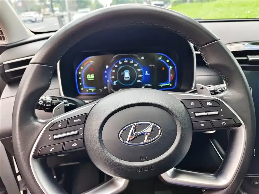 Hyundai Tucson 2023 из CN, фото 10
