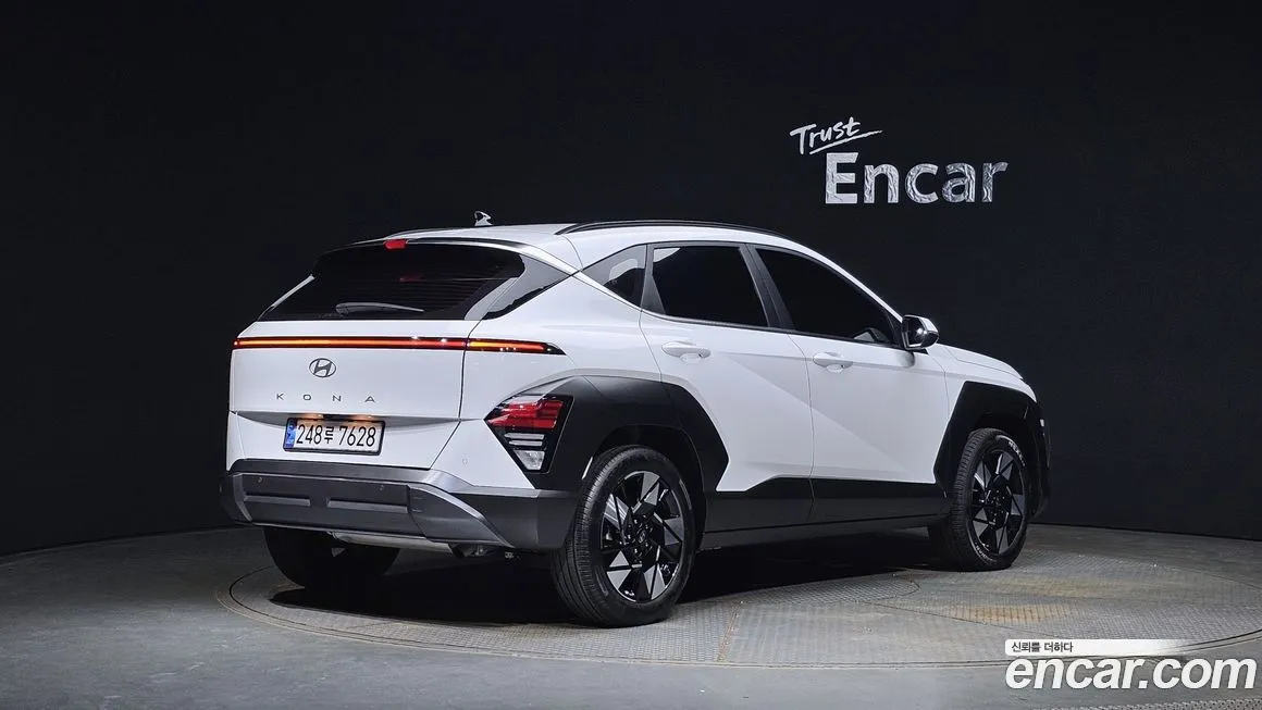Hyundai Kona — фото 2