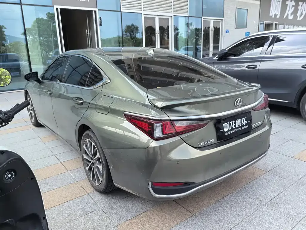 Lexus ES 2024 из CN, фото 9