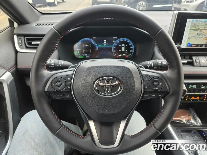 Toyota RAV4 2024 из KR, фото 10