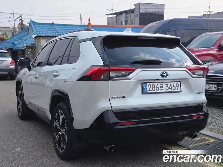 Toyota RAV4 2024 из KR, фото 3