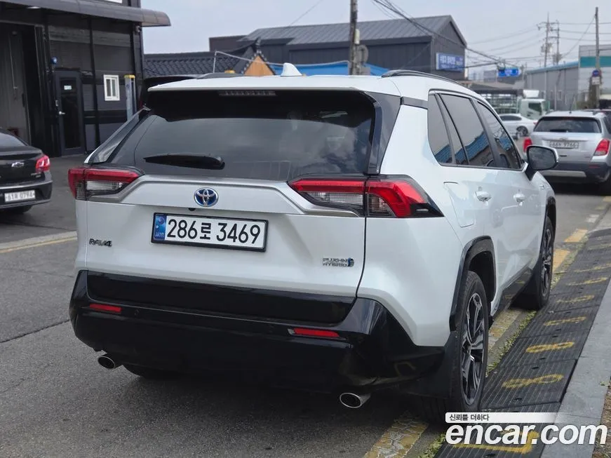 Toyota RAV4 2024 из KR, фото 4