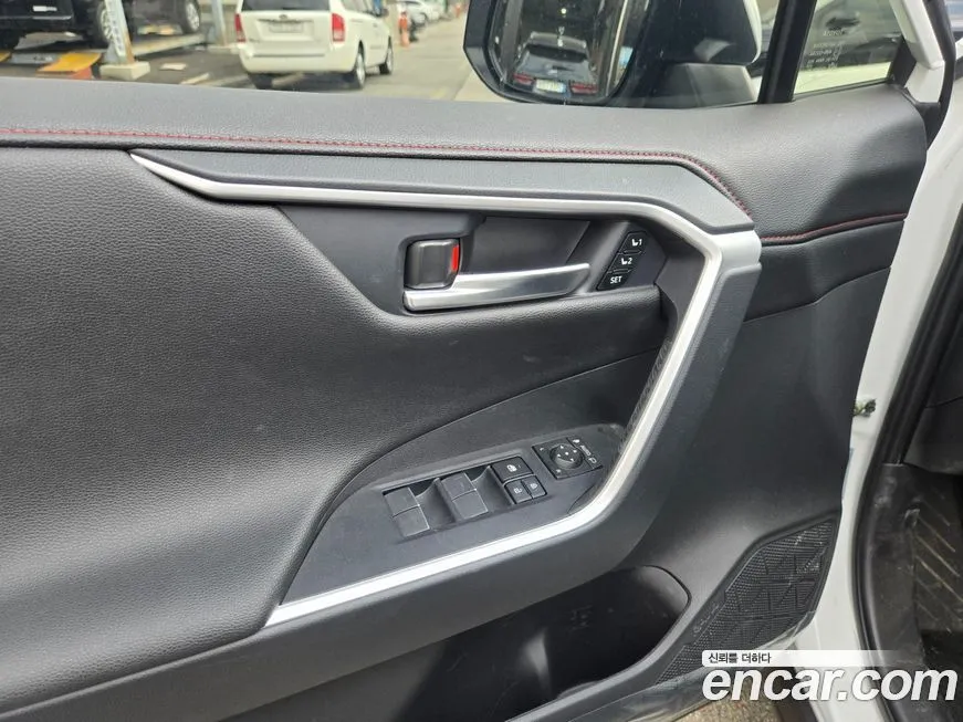 Toyota RAV4 2024 из KR, фото 6