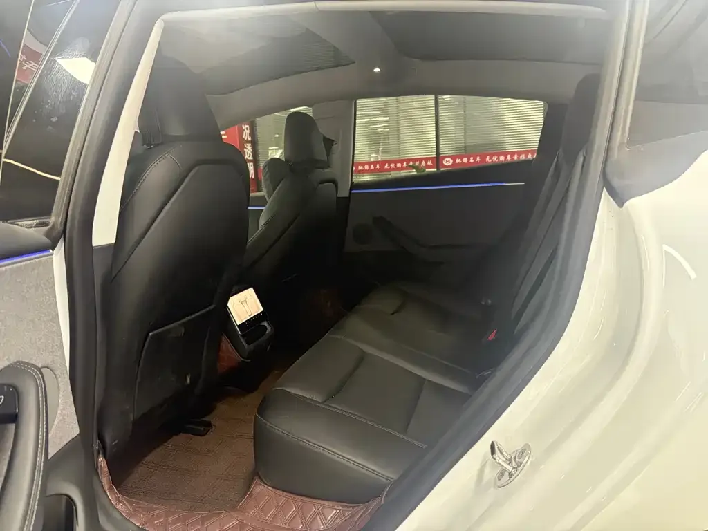 Tesla Model 3 2024 из CN, фото 6
