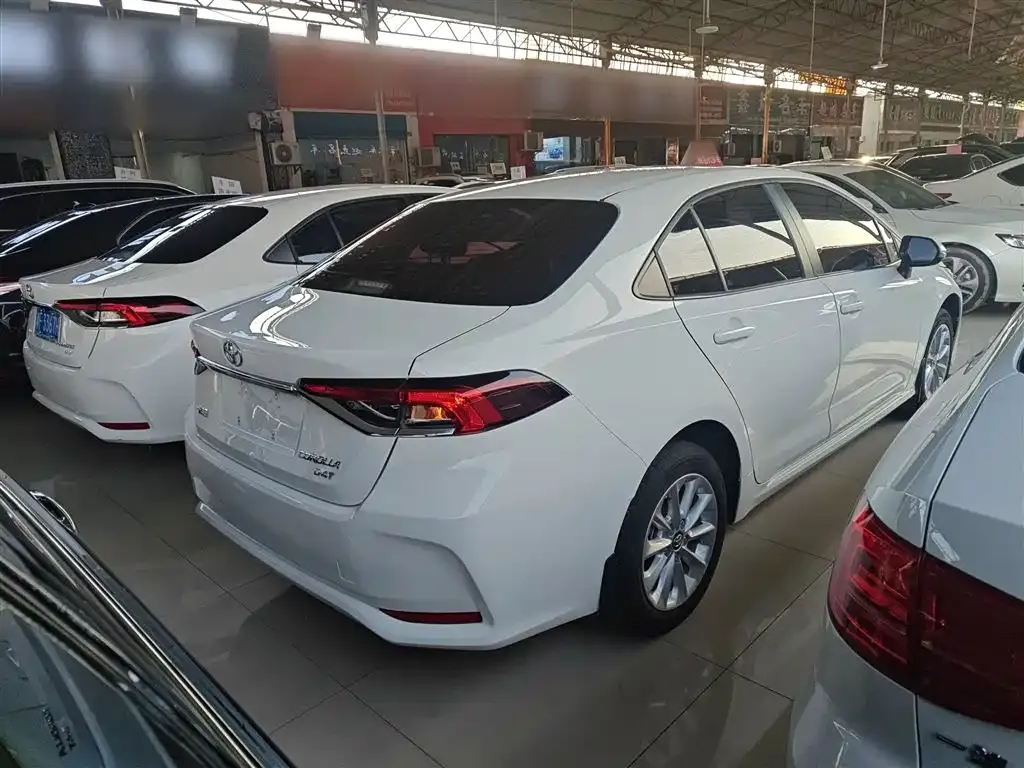 Toyota Corolla 2021 из CN, фото 7