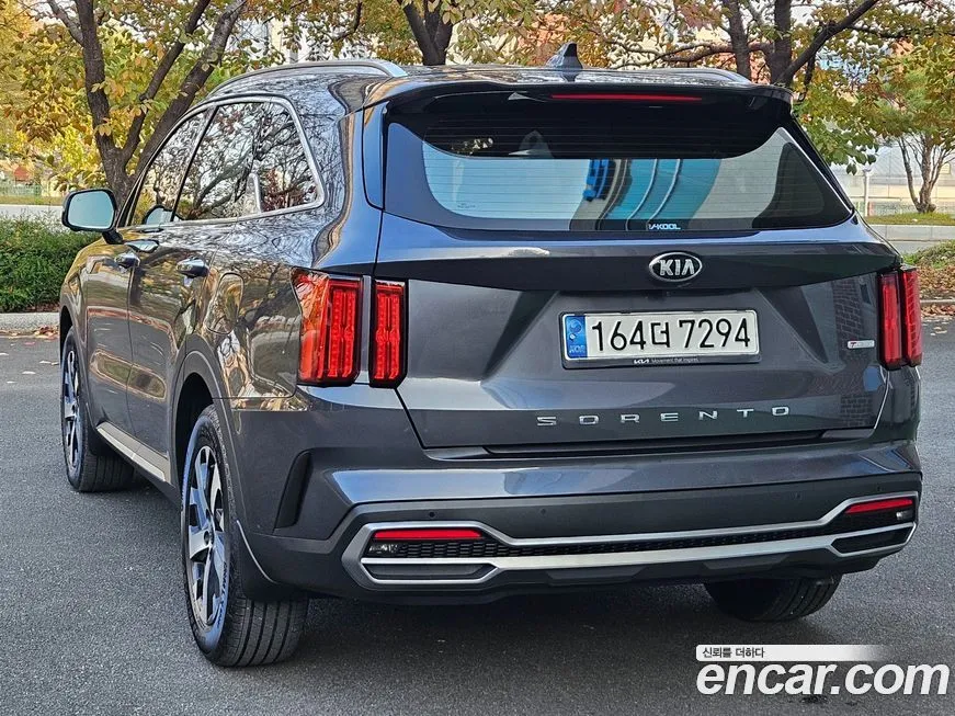 Kia Sorento — фото 5