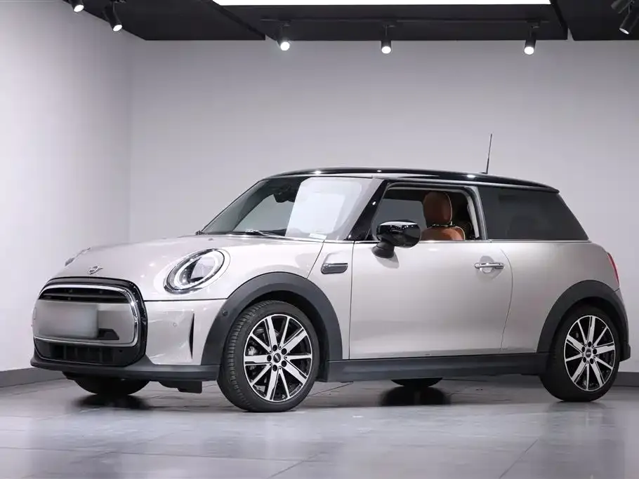 MINI Cooper (3-door) 2021 из CN, фото 2