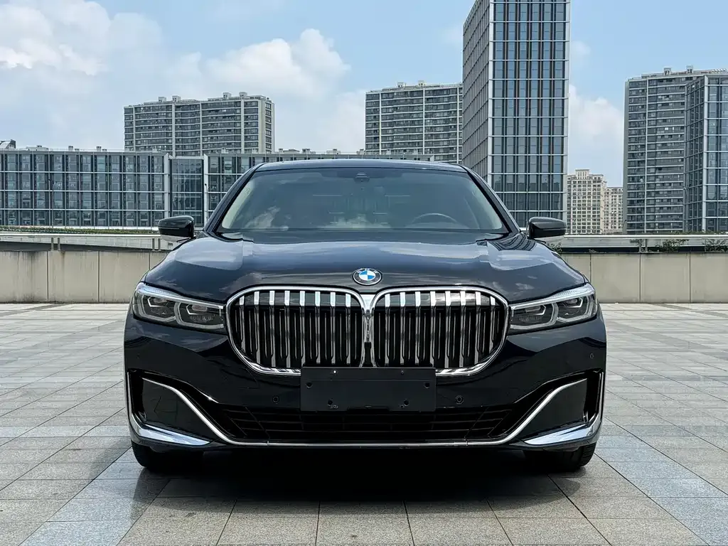 BMW 7 Series — фото 2
