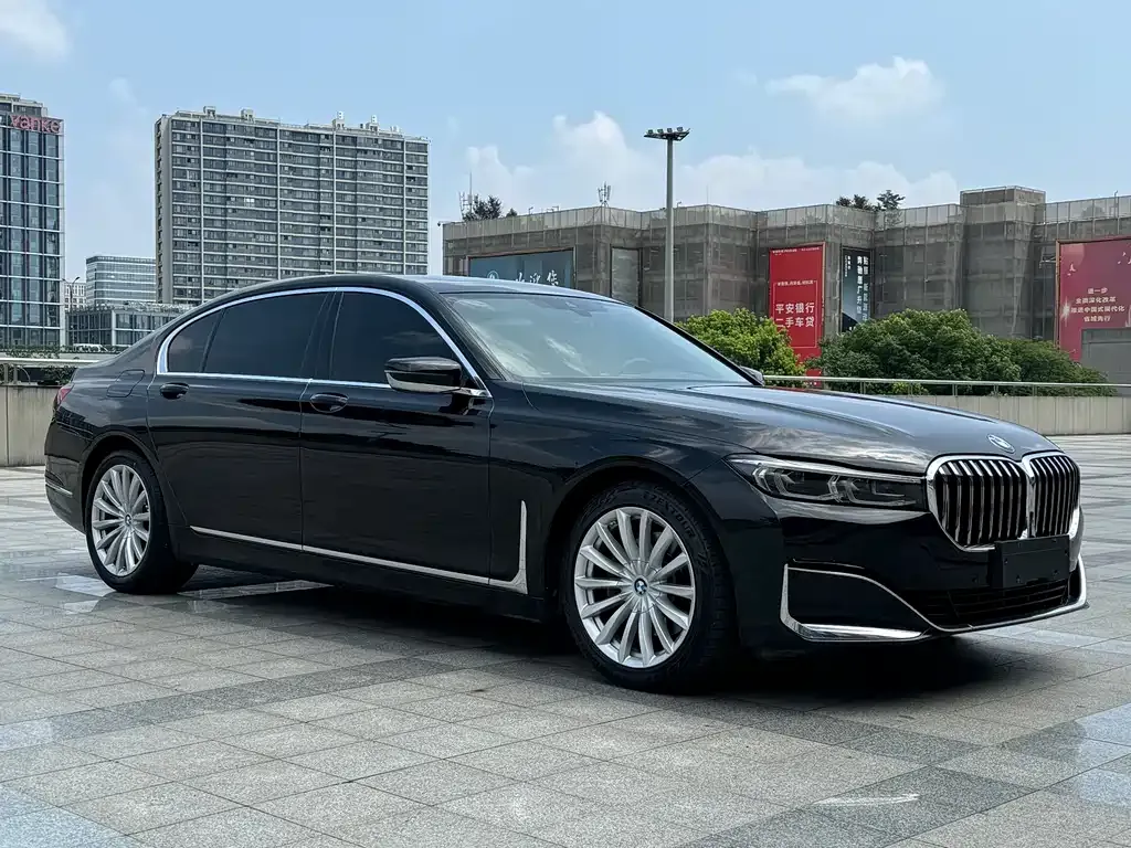 BMW 7 Series — фото 3