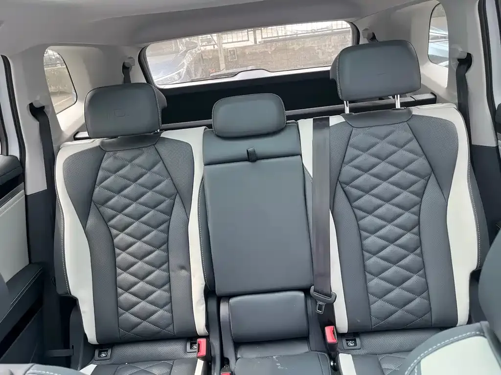Volkswagen ID.6 Crozz 2024 из CN, фото 6