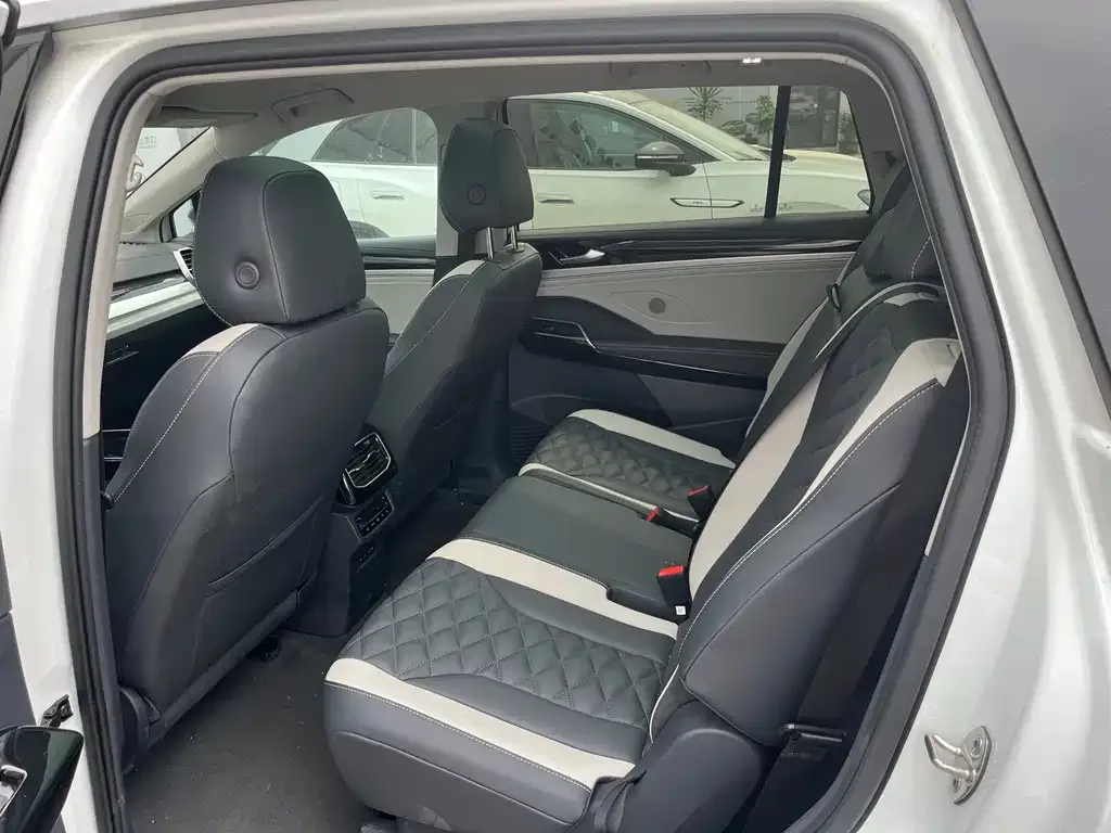 Volkswagen ID.6 Crozz 2024 из CN, фото 7