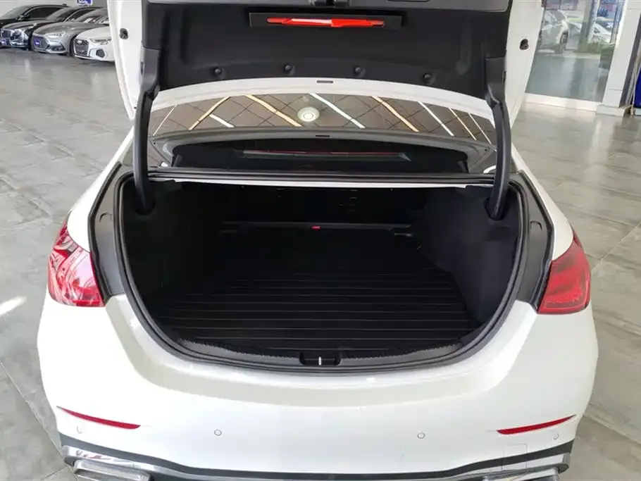 Mercedes-Benz C-Class 2023 из CN, фото 4