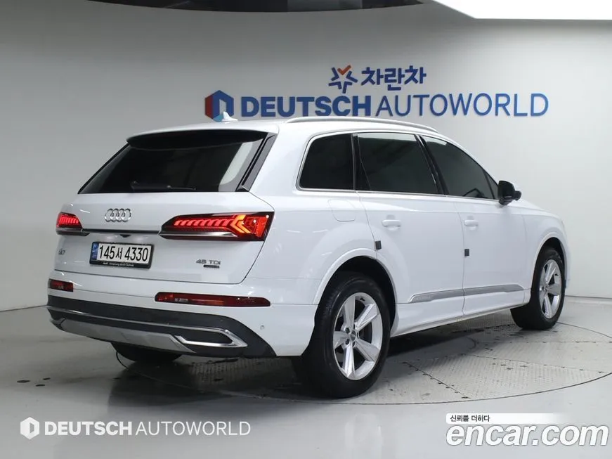 Audi Q7 2021 из KR, фото 2