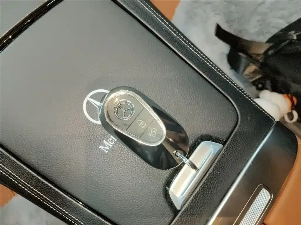 Mercedes-Benz GLC 2023 из CN, фото 9
