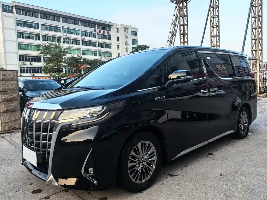 Toyota Alphard 2022 из CN, фото 1