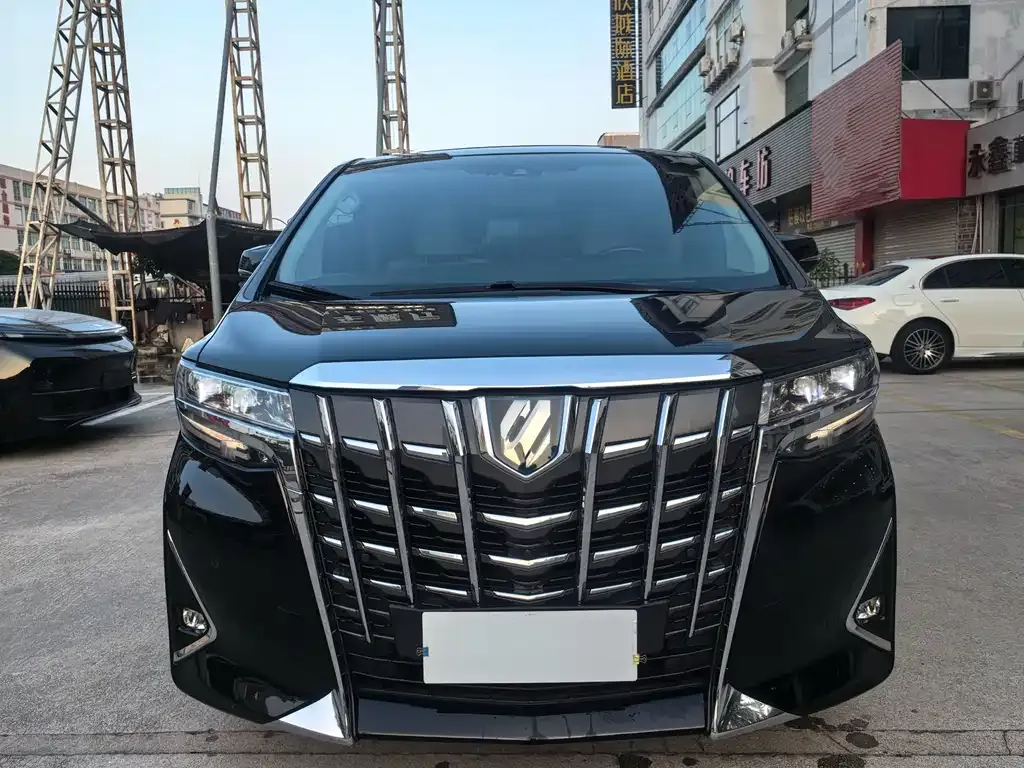 Toyota Alphard 2022 из CN, фото 2