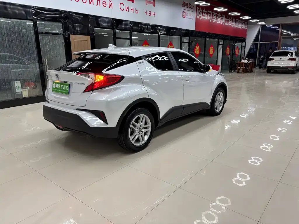 Toyota C-HR 2021 из CN, фото 5