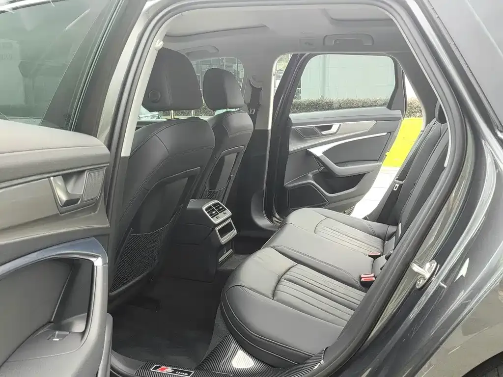 Audi A6 (Import) 2023 из CN, фото 5